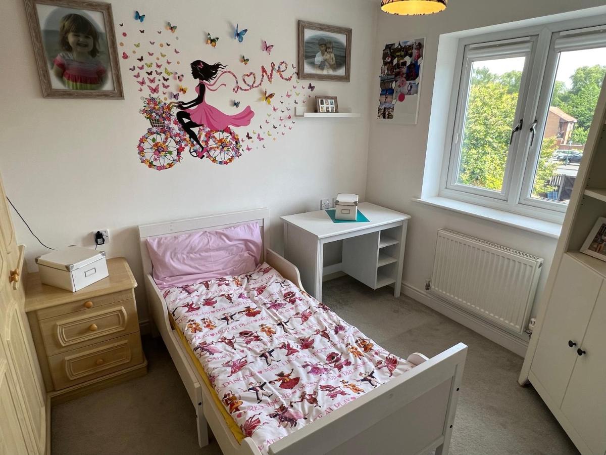 Simply Stunning 2 Bedroom Home With Parking Space Nottingham Luaran gambar
