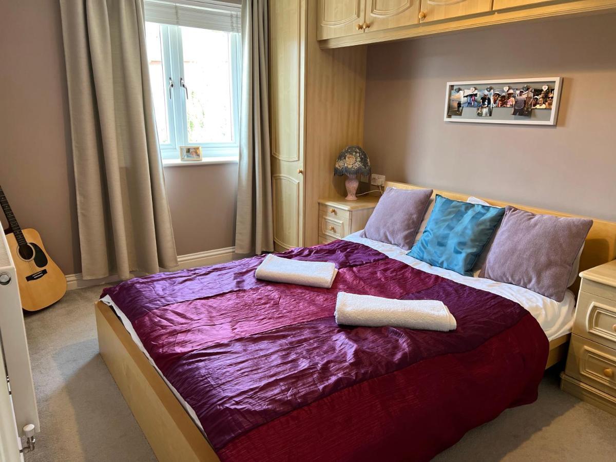 Simply Stunning 2 Bedroom Home With Parking Space Nottingham Luaran gambar
