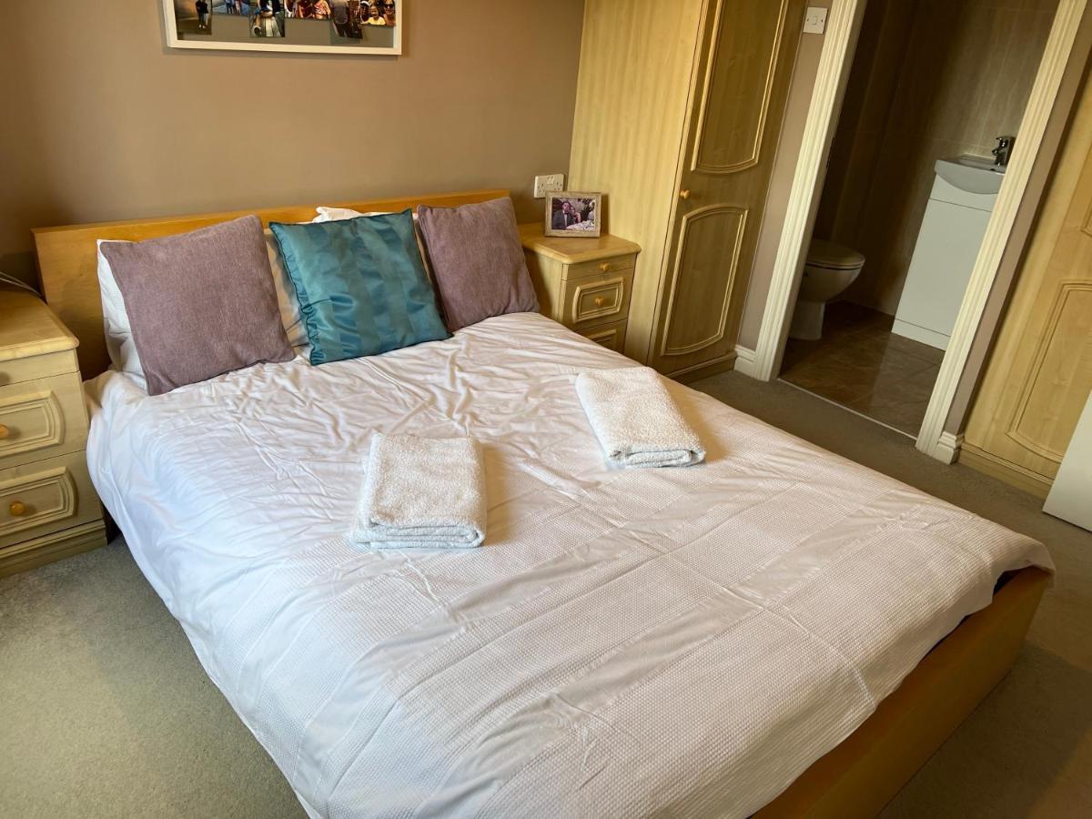 Simply Stunning 2 Bedroom Home With Parking Space Nottingham Luaran gambar